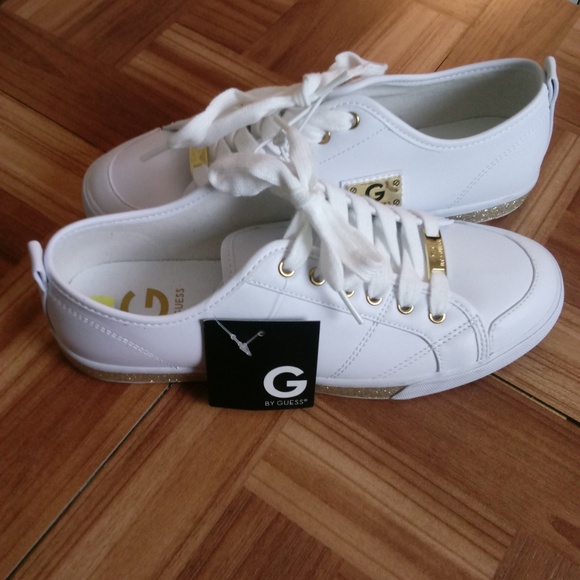 Guess Shoes - Guess “Glitterotti” White Low-Top Sneakers